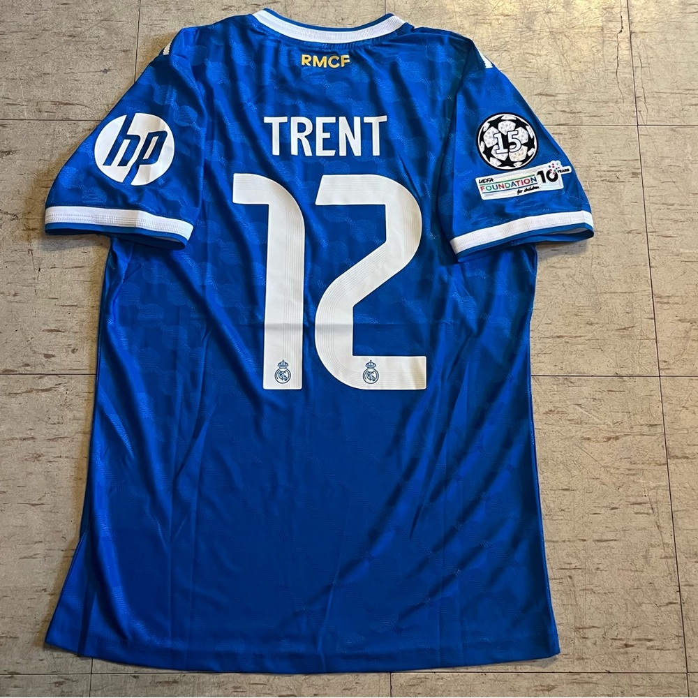 Trent 12 Real Madrid 25/26 third jersey